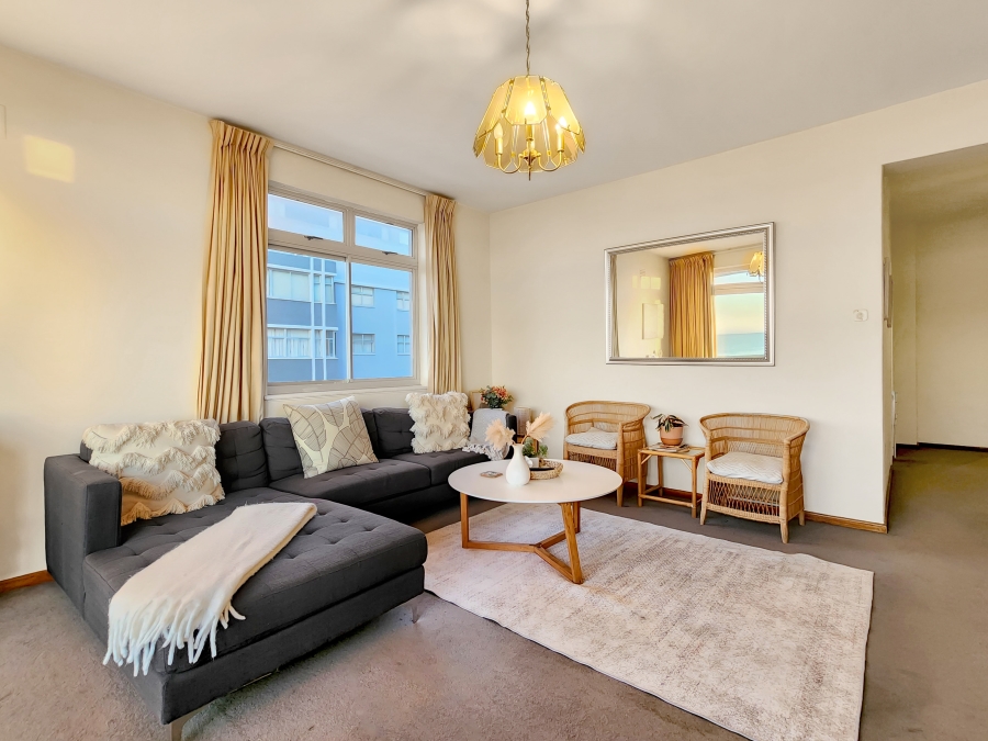 3 Bedroom Property for Sale in Sea Point Western Cape